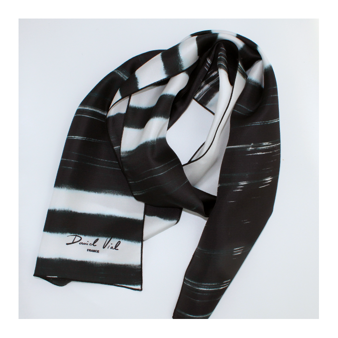 echarpe soie noir et blanc