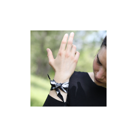 Bracelet de soie noir et blanc