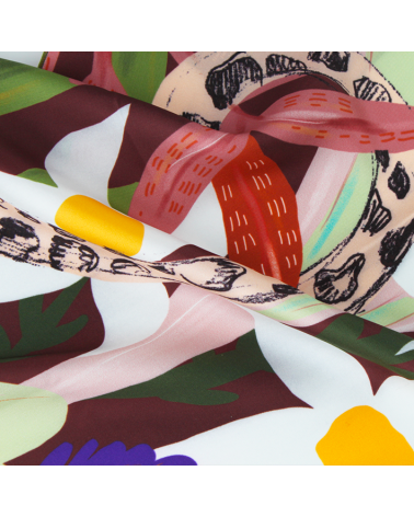 foulard en soie fauve