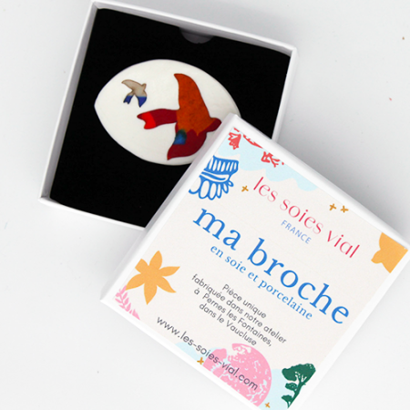 broche oiseaux porcelaine et soie