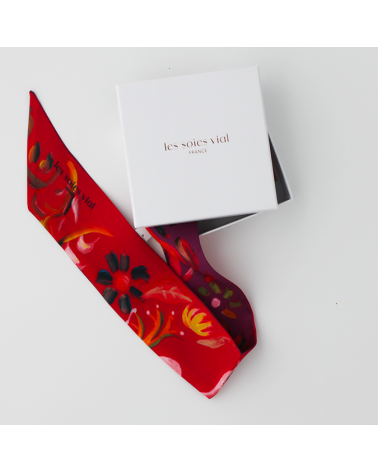 bracelet de soie rouge