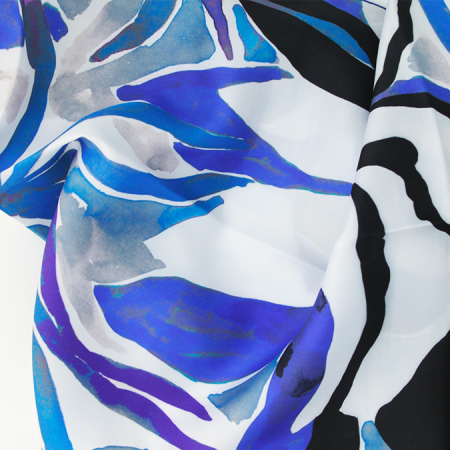 blue and white silik stole