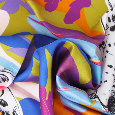 carré de soie fauve caki et violine