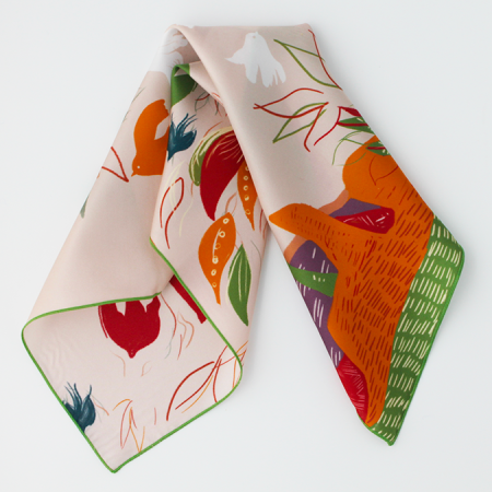 petit carré de soie beige et ocre