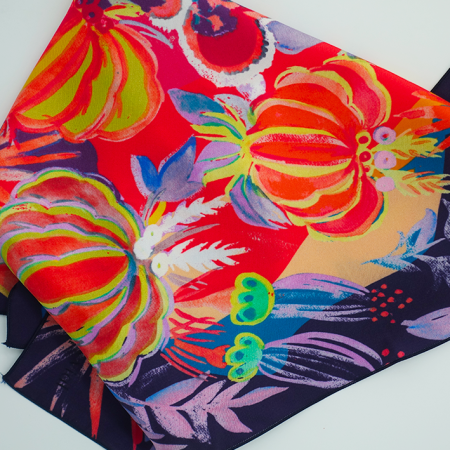 petit foulard multicolore