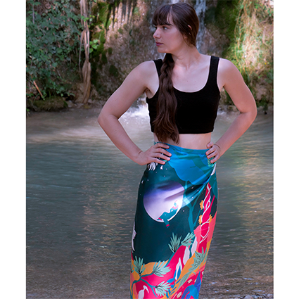 foulard en soie porté en jupe